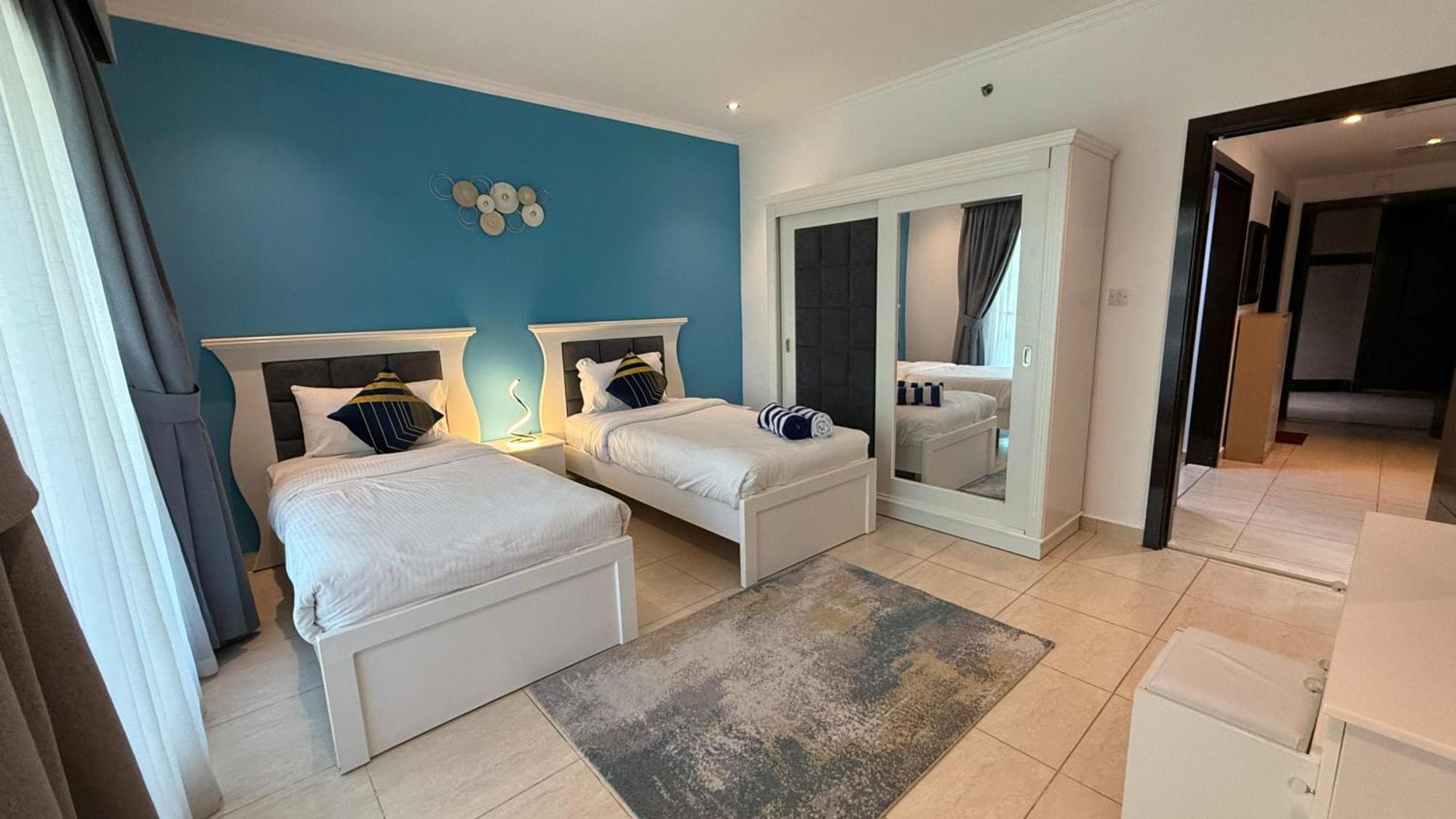 Premium Dubai Marina Two Bedroom Apartments With Sea View - Family Only Bagian luar foto